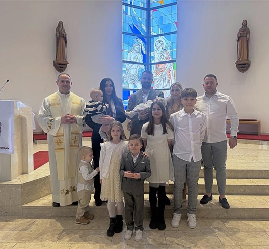 U župi Jelkovec proslavljeno krštenje petog djeteta u obitelji Bućan